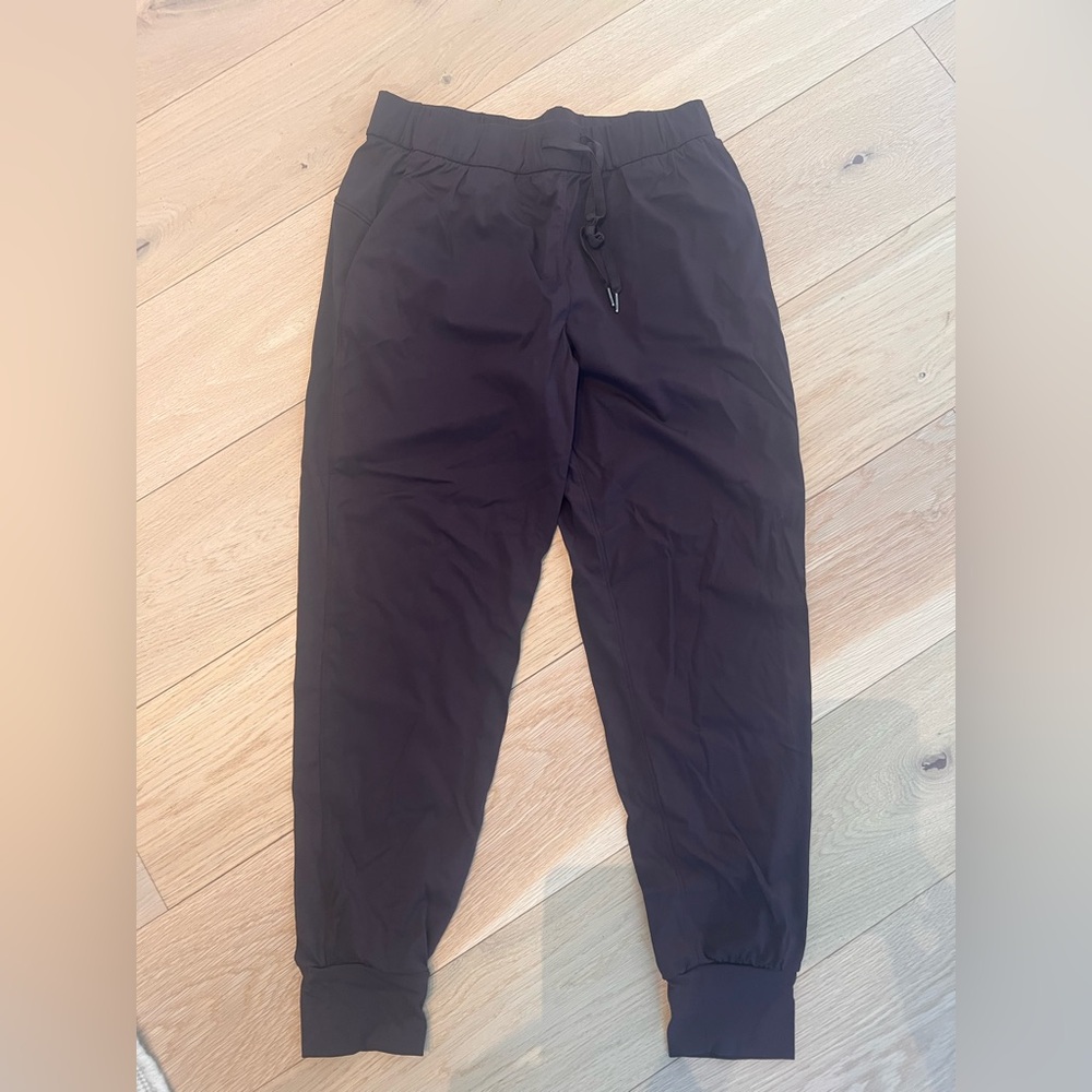 Santiny Deep Red Jogger Pants Size M - Picture 4 of 12